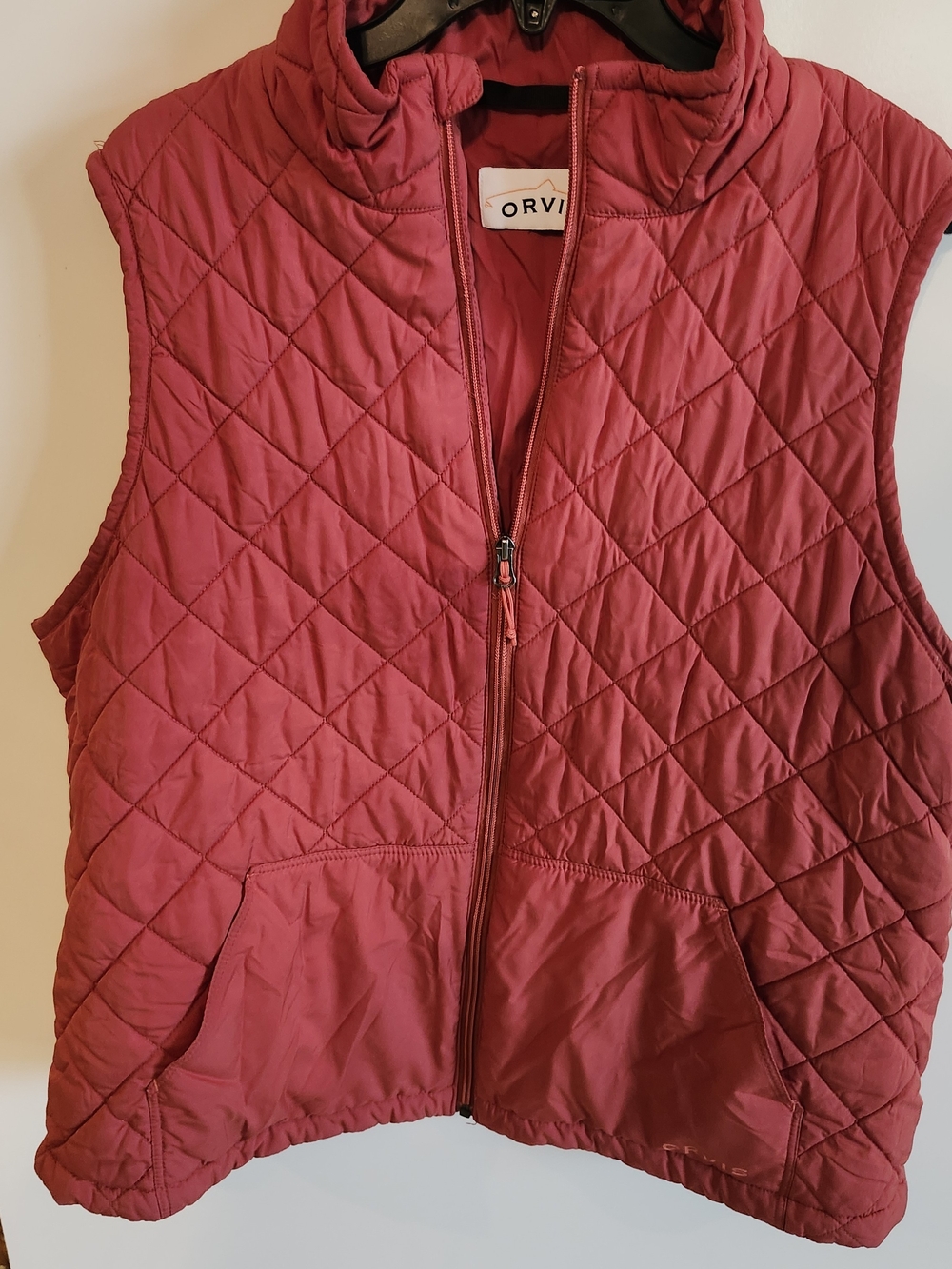 Orvis Quilted Vest in Burgundy